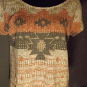 2x Aztec Print - this item runs small